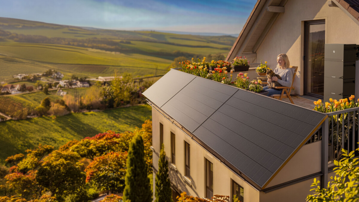 Balcony solar
